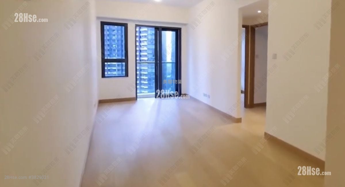 Victoria Skye Sell 3 Bedrooms , 1 Bathroom 635 ft²