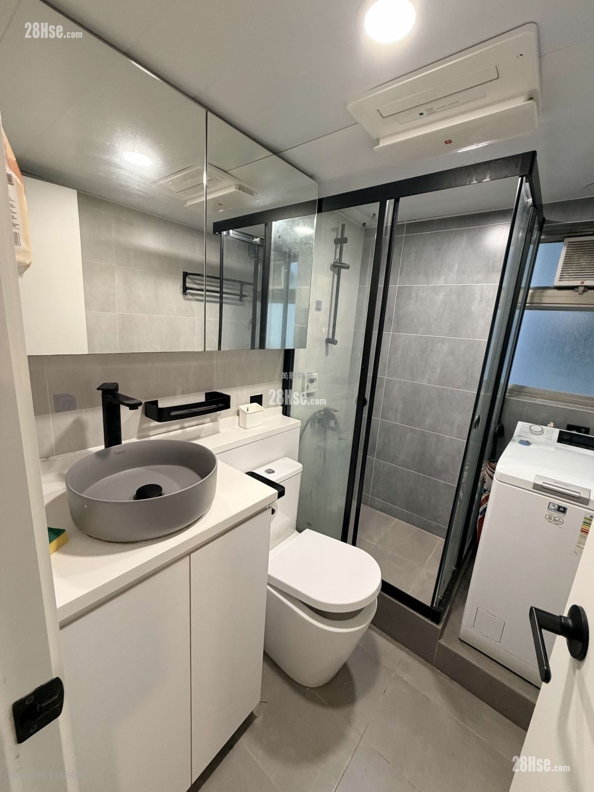 Park Central Sell 2 Bedrooms , 1 Bathroom 384 ft²