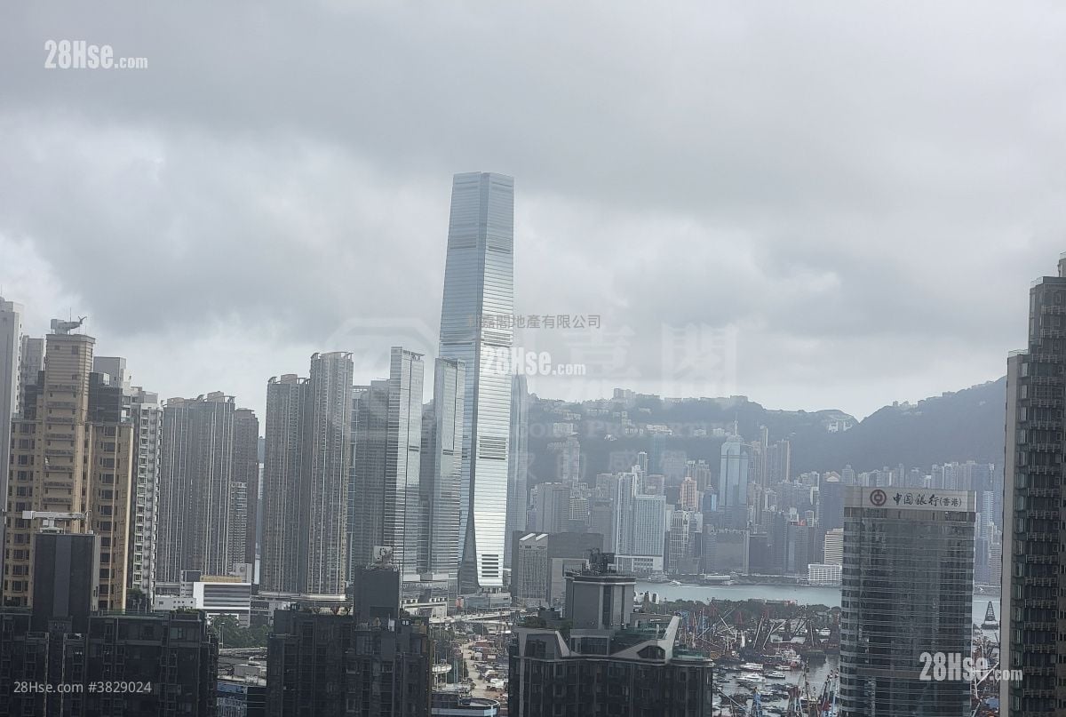 Metro Harbour View Rental 2 Bedrooms , 1 Bathroom 372 ft²