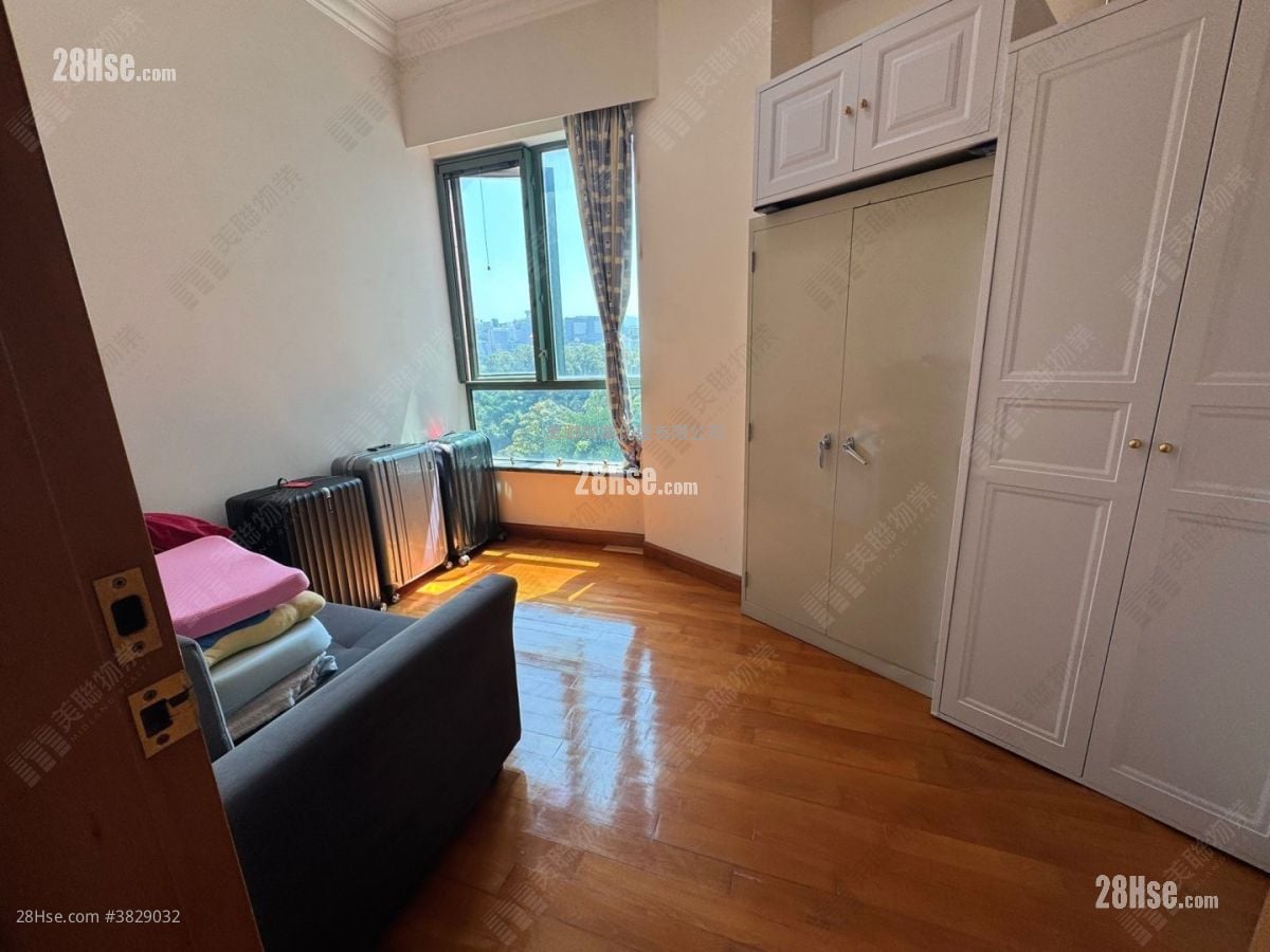 鹿茵山庄 售盘 3 房 1,101 平方尺