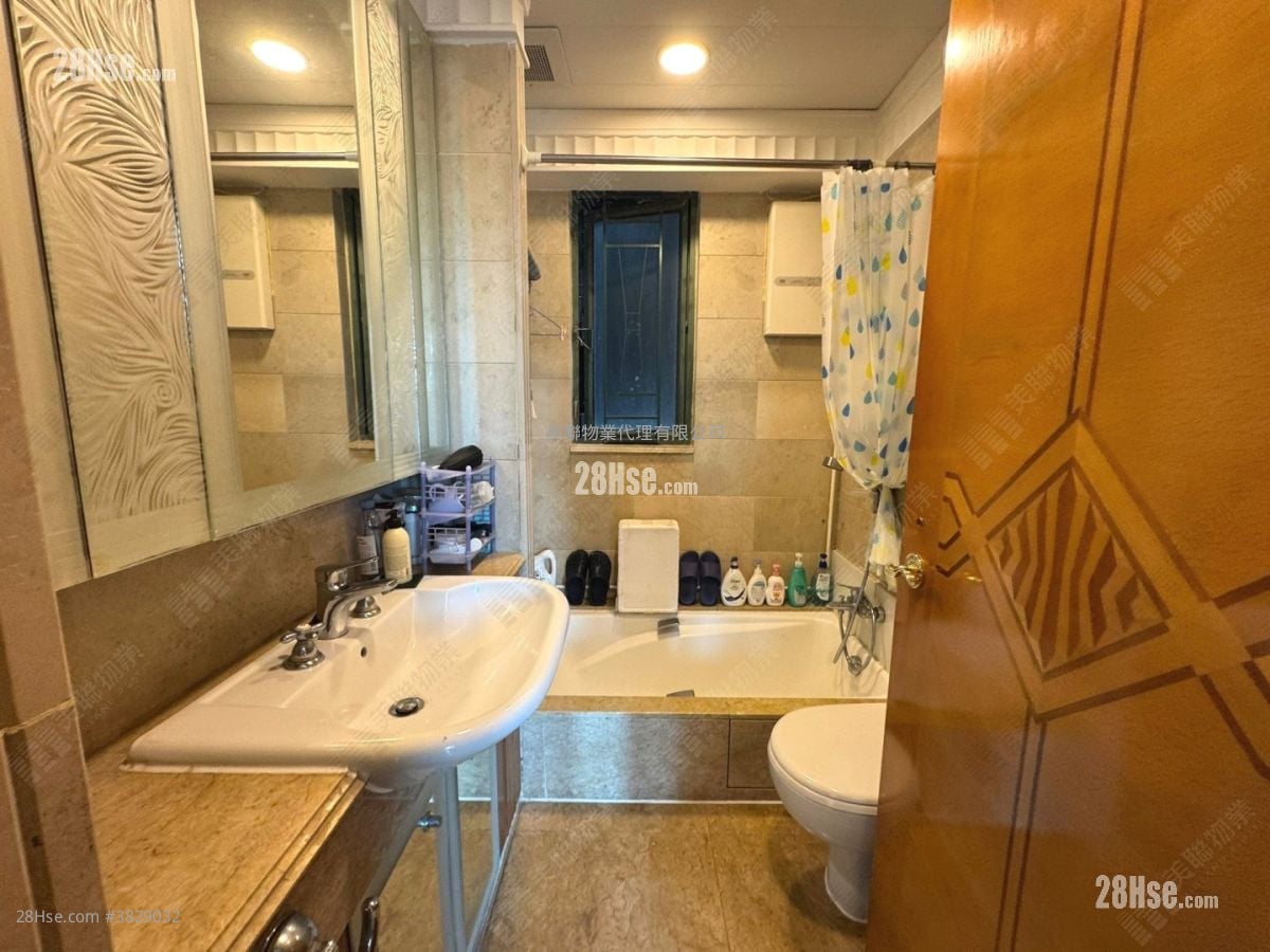 鹿茵山庄 售盘 3 房 1,101 平方尺