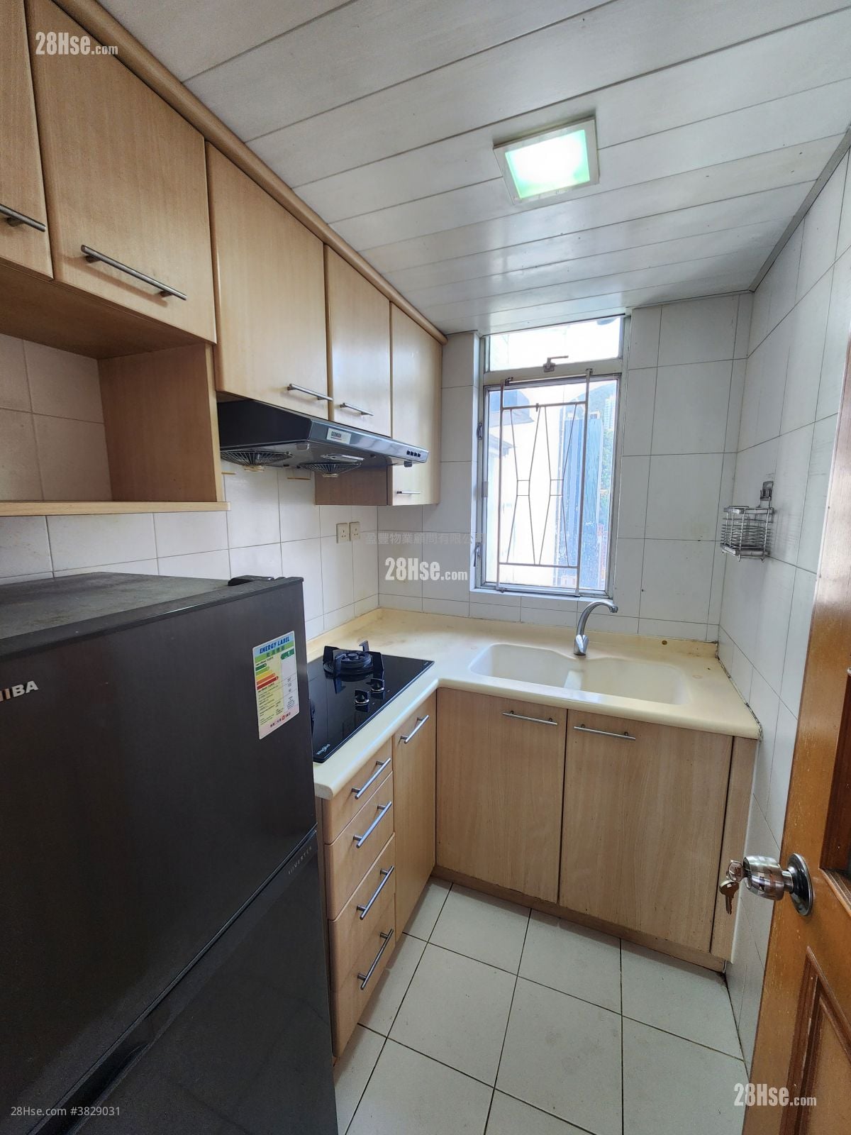 修頓花園 租盤 2 房 , 1 浴室 401 平方呎