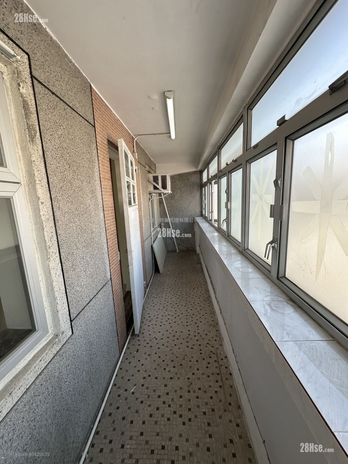 屯門新村 租盤 1 房 , 1 浴室 350 平方呎