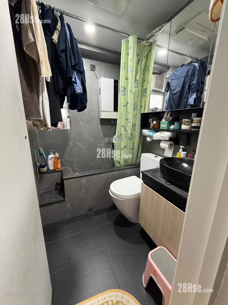 Elegance Gardens Sell 3 Bedrooms , 1 Bathroom 511 ft²