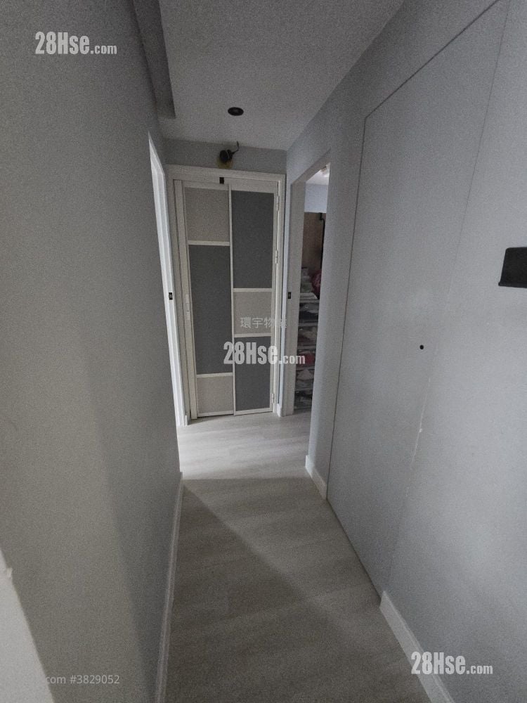 Elegance Gardens Sell 3 Bedrooms , 1 Bathroom 511 ft²