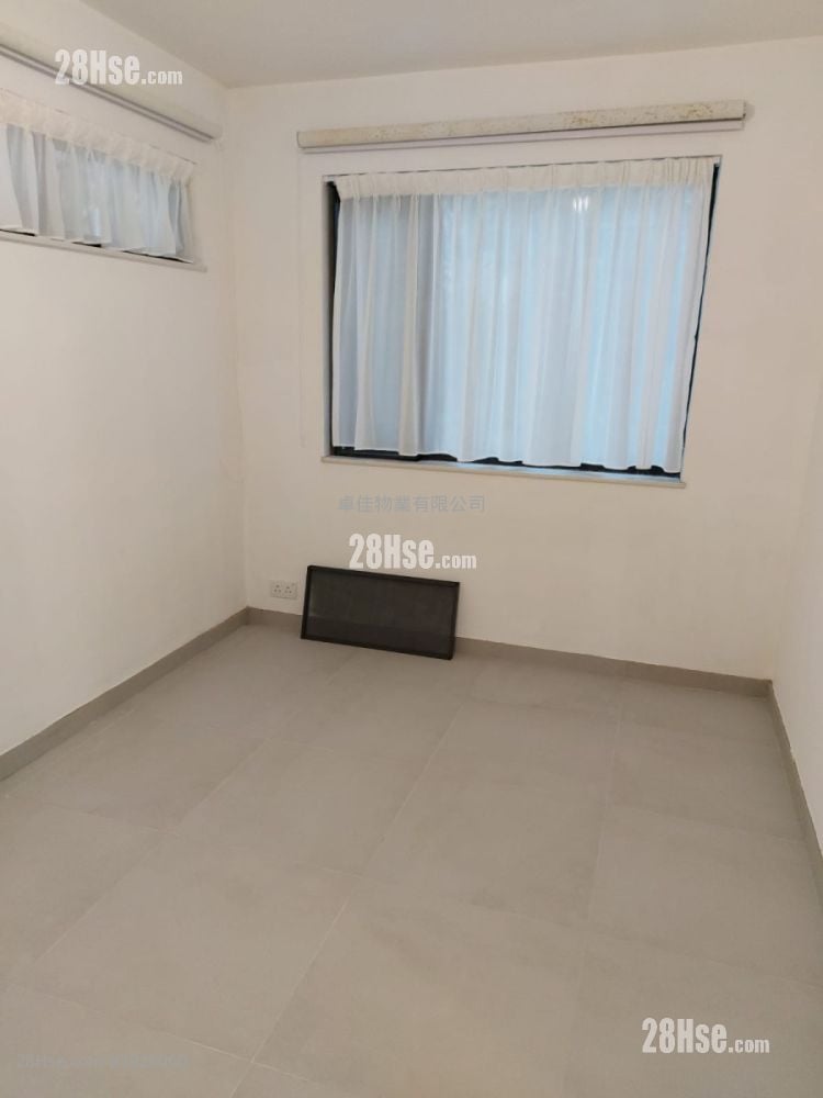 村屋 租盤 2 房 , 1 浴室