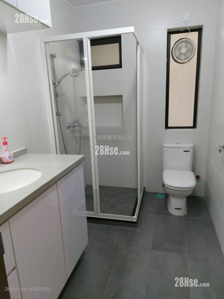 村屋 租盤 2 房 , 1 浴室