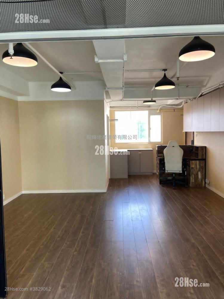 嘉兴商业中心 租盘 1 房 , 1 厕所