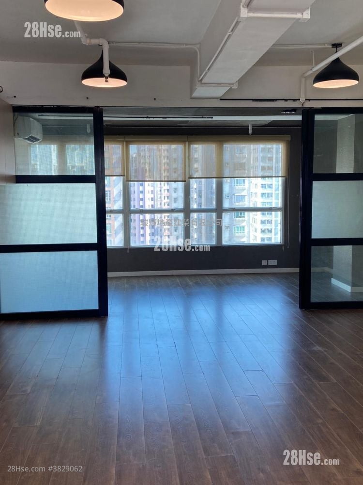 嘉兴商业中心 租盘 1 房 , 1 厕所