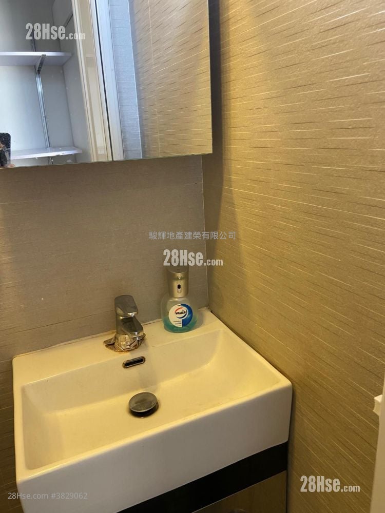 嘉兴商业中心 租盘 1 房 , 1 厕所