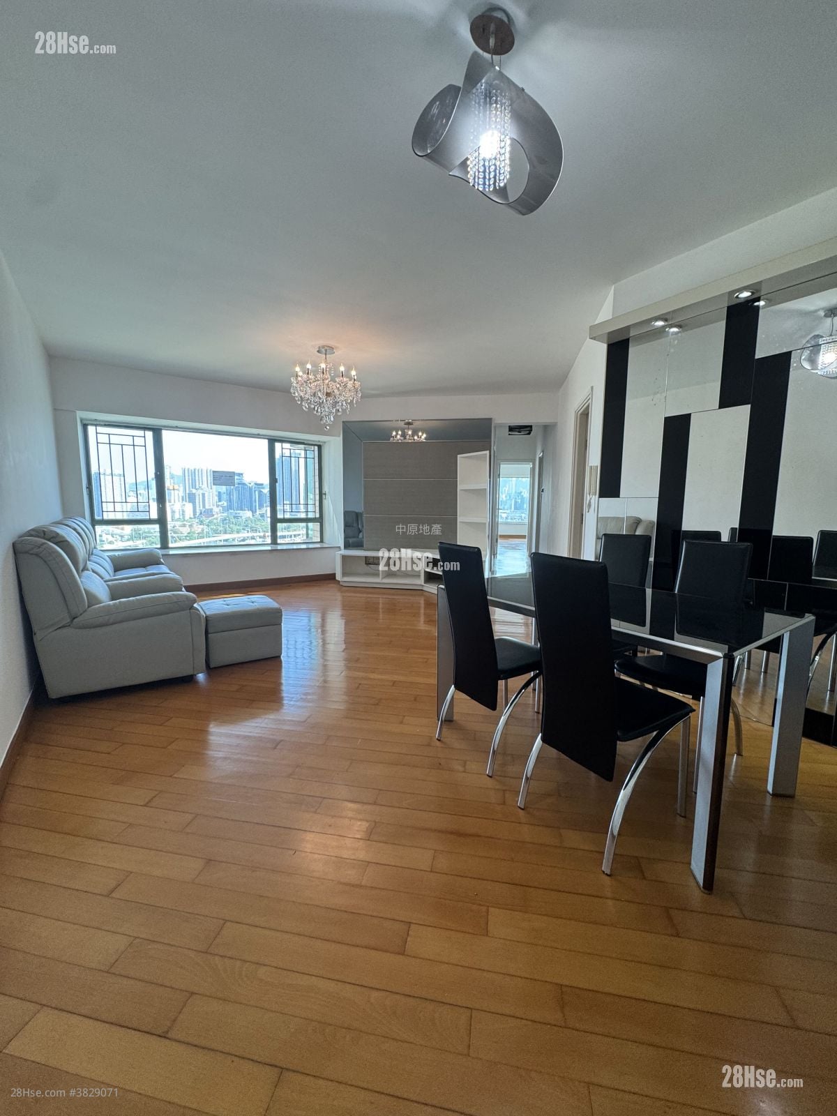 維港灣 租盤 3 房 , 2 浴室 911 平方呎