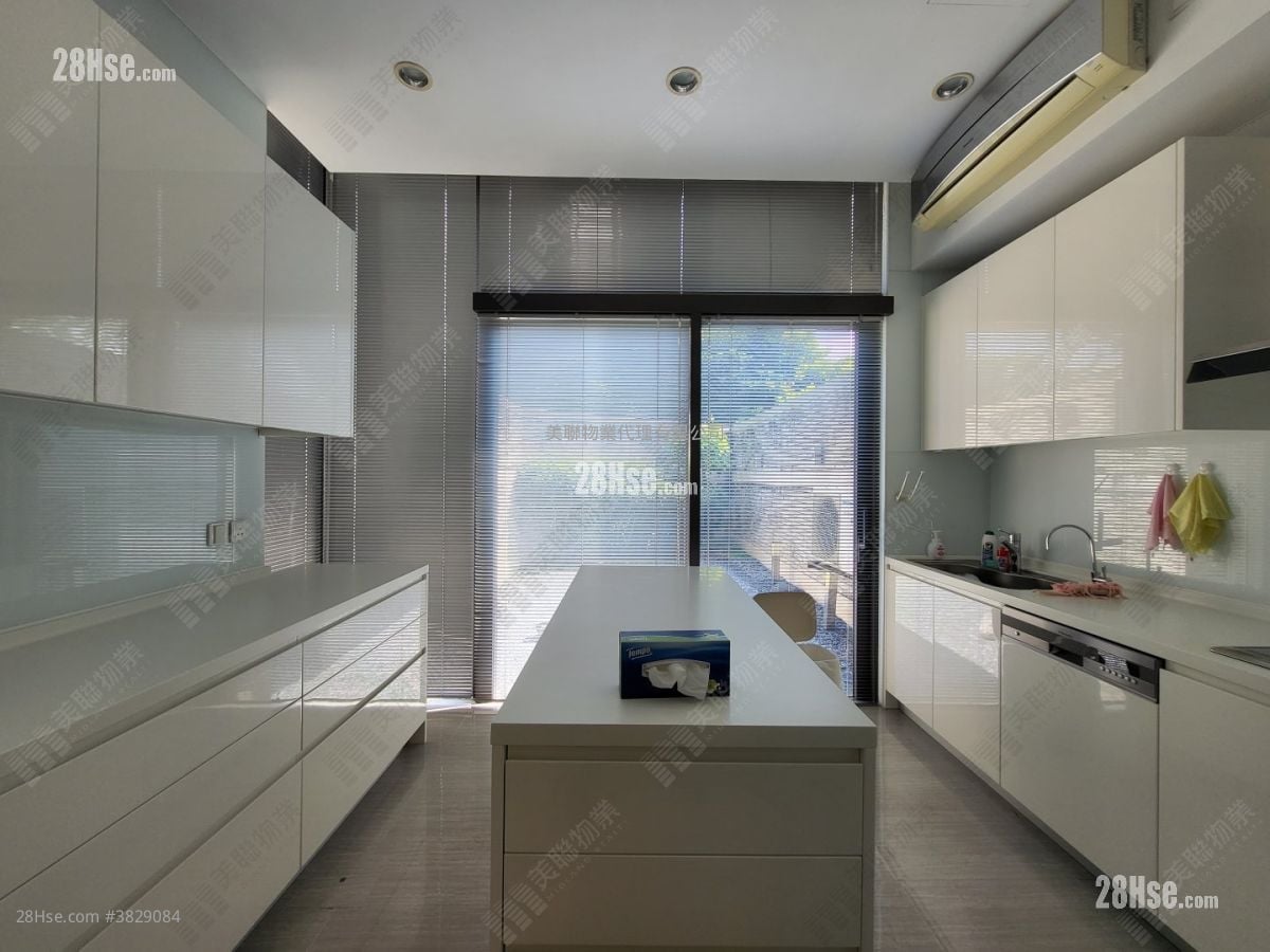 葡萄園 租盤 3 房 , 5+ 浴室 1,591 平方呎