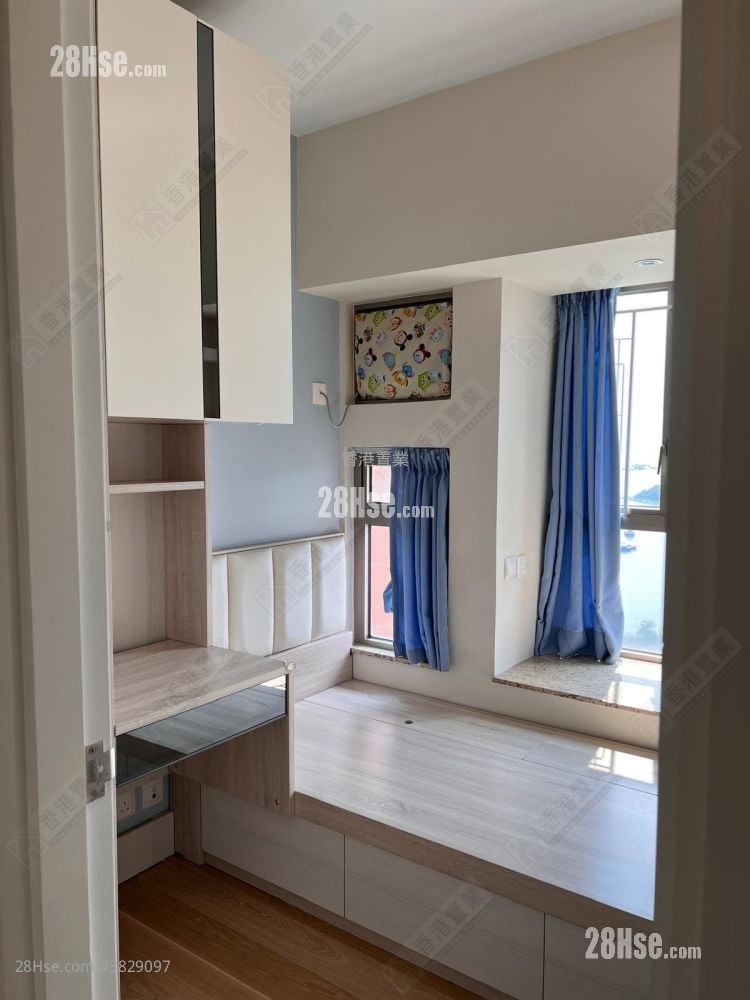 睡房 1: 君匯港 售盤 3 房 , 1 浴室 541 平方呎