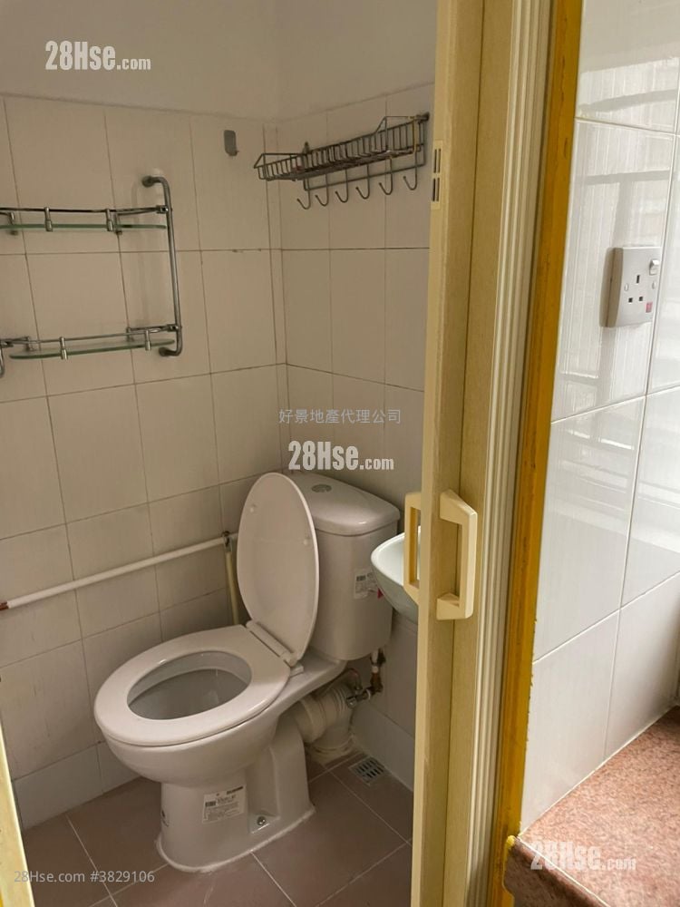 唐楼 售盘 2 房 , 1 浴室 271 平方尺