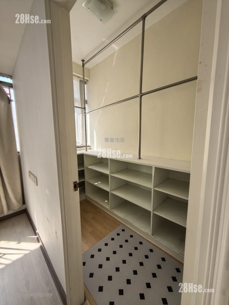 自由大廈 租盤 3 房 , 2 浴室 874 平方呎