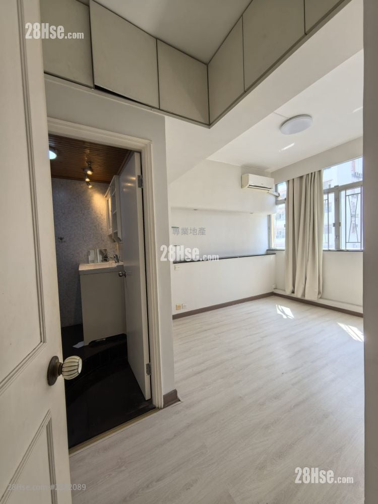 自由大廈 租盤 3 房 , 2 浴室 874 平方呎