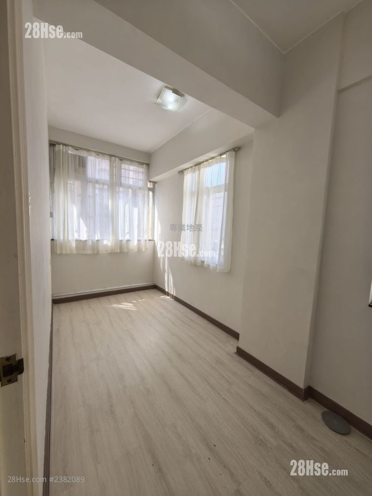 自由大廈 租盤 3 房 , 2 浴室 874 平方呎