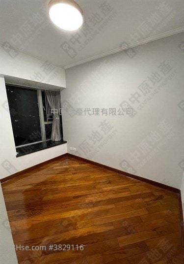 Summit Terrace Sell 2 Bedrooms , 1 Bathroom 424 ft²