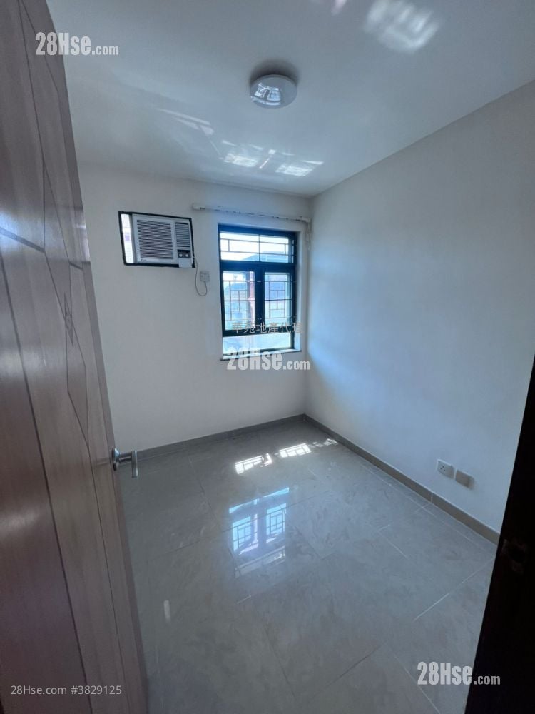 村屋 租盘 3 房 , 1 浴室 700 平方尺