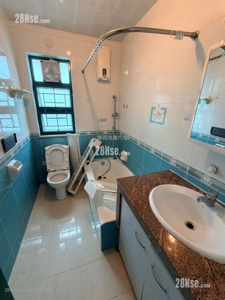 村屋 租盘 3 房 , 1 浴室 700 平方尺