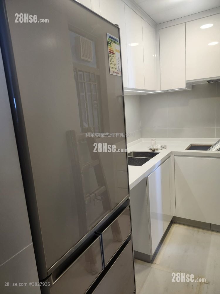 The Merton Rental 3 Bedrooms , 2 Bathrooms 663 ft²