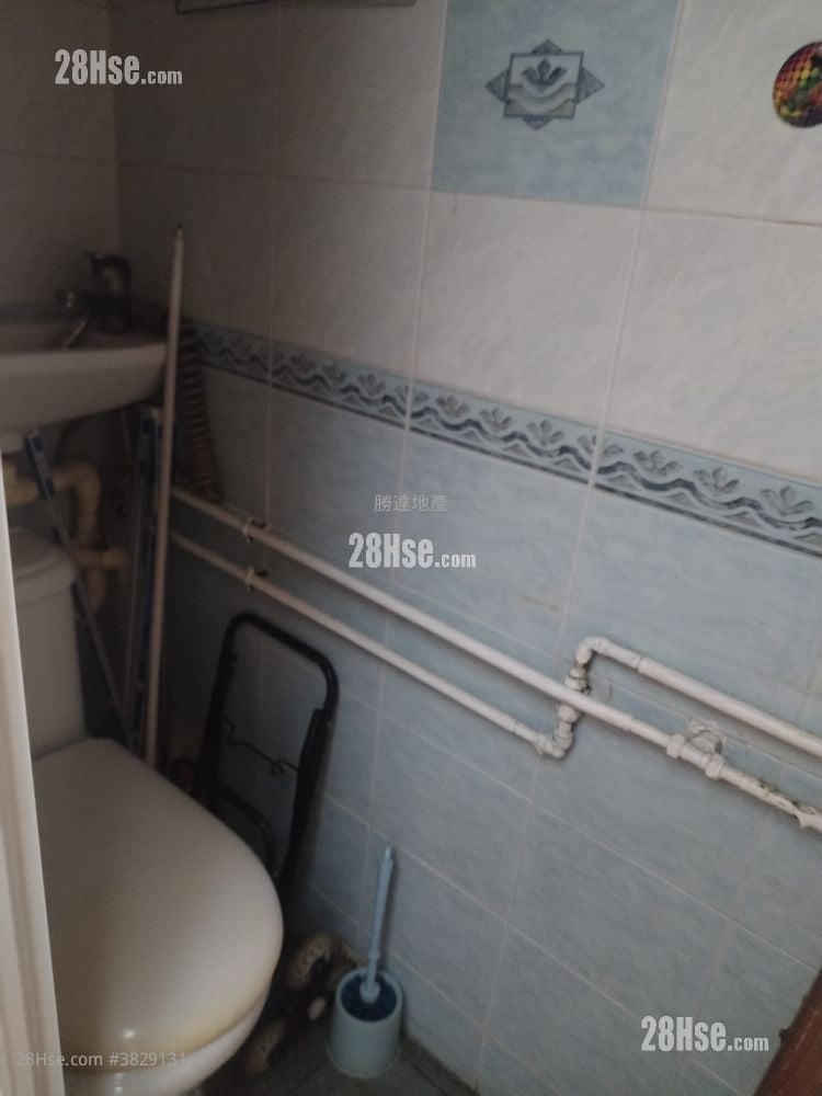 唐樓 租盤 2 房 , 1 浴室 400 平方呎