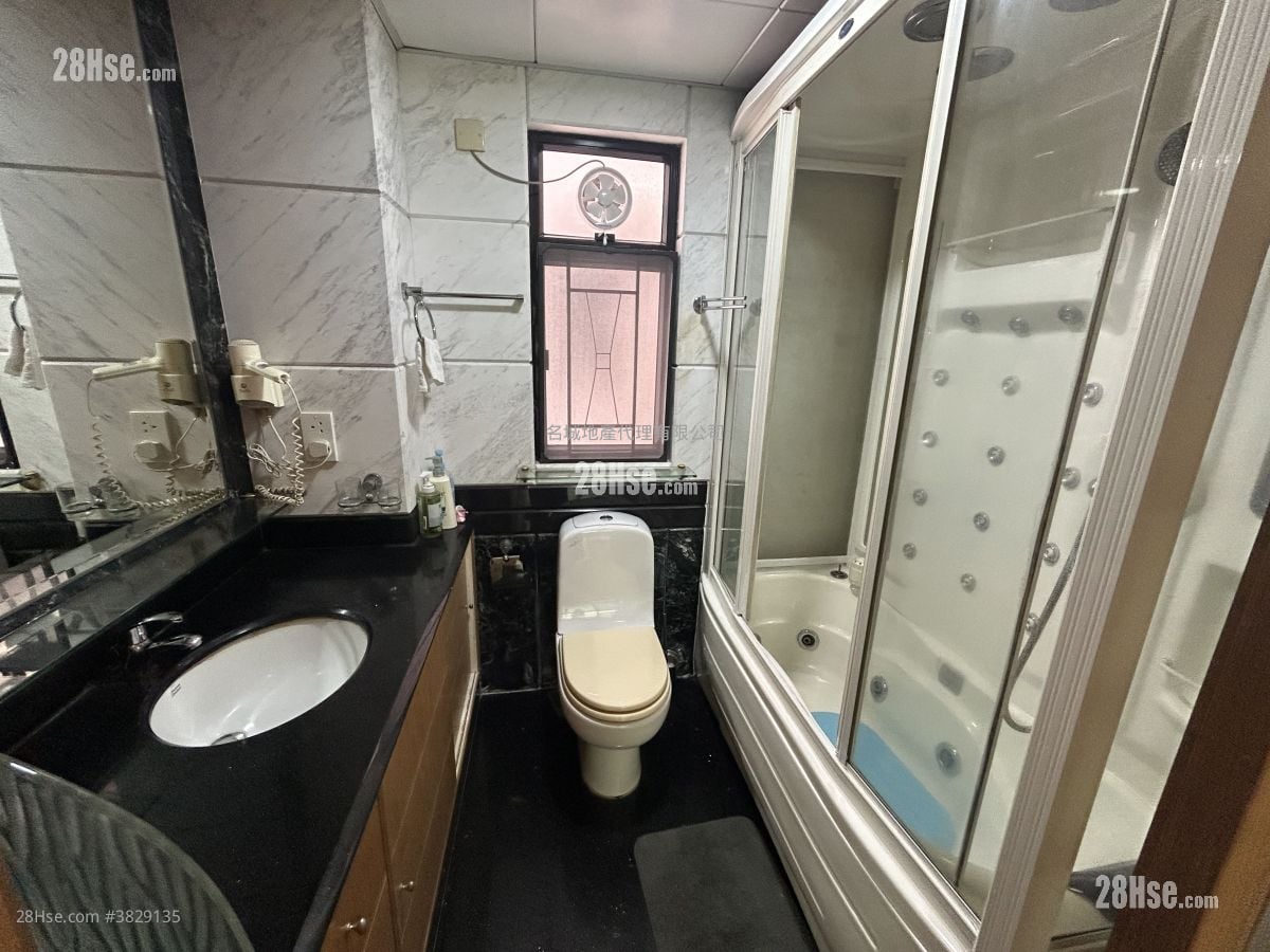 曉翠山莊 售盤 3 房 , 2 浴室 817 平方呎