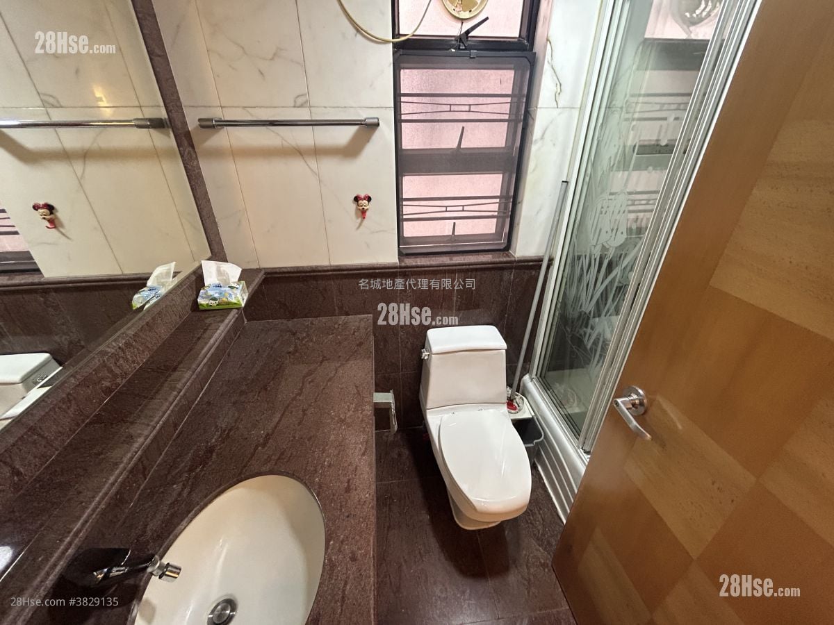 曉翠山莊 售盤 3 房 , 2 浴室 817 平方呎