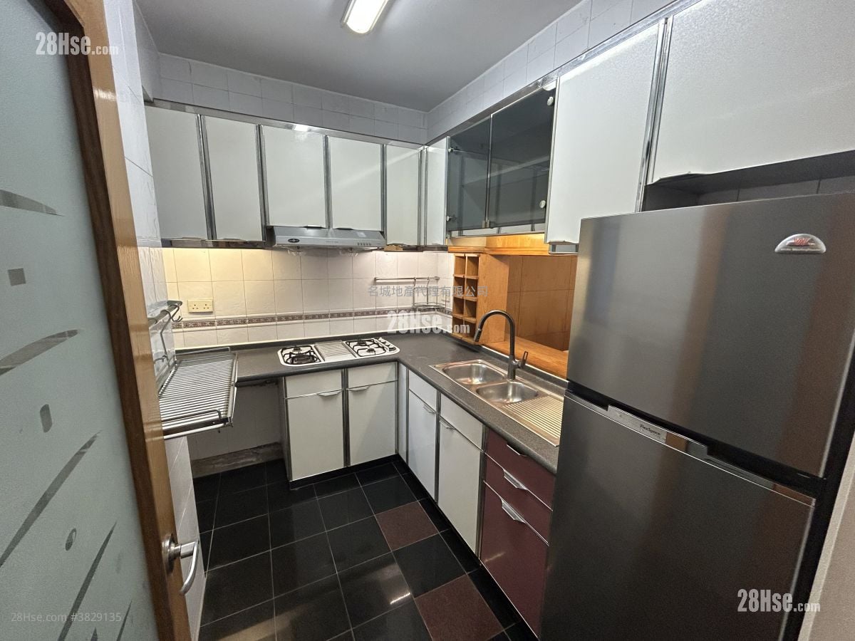 曉翠山莊 售盤 3 房 , 2 浴室 817 平方呎