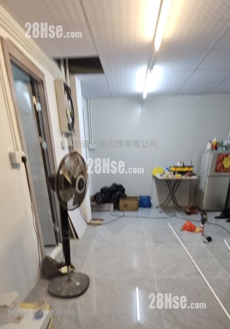 村屋 租盤 2 房 , 1 浴室 600 平方呎