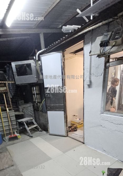 村屋 租盤 2 房 , 1 浴室 600 平方呎