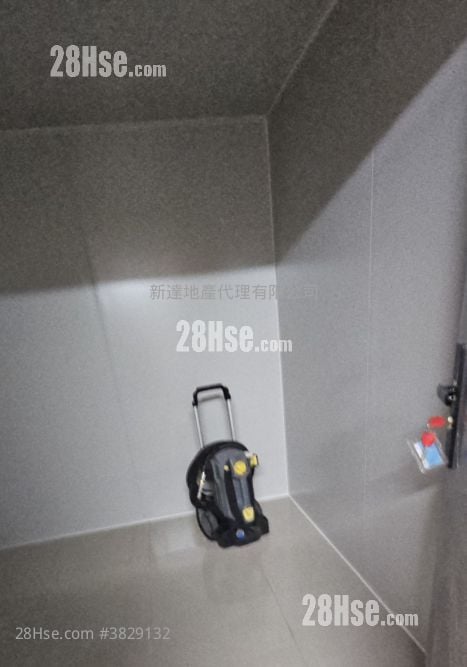 村屋 租盤 2 房 , 1 浴室 600 平方呎