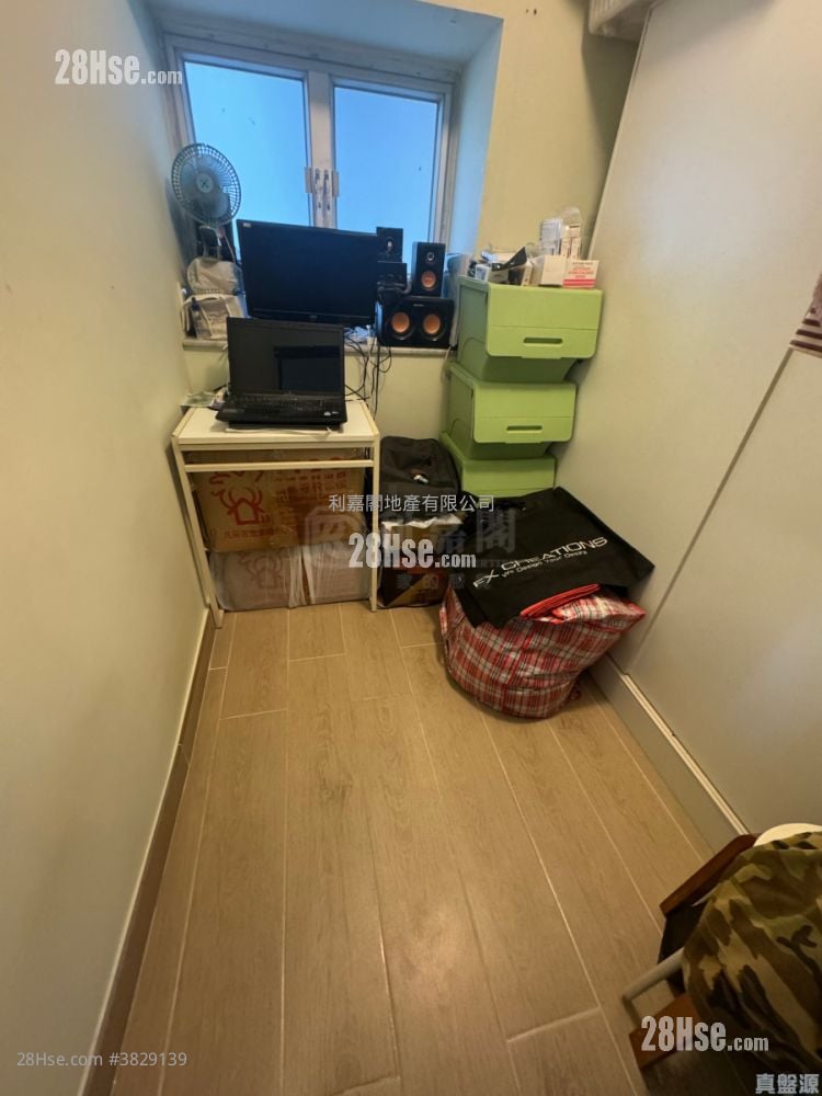 青華苑 售盤 2 房 363 平方呎