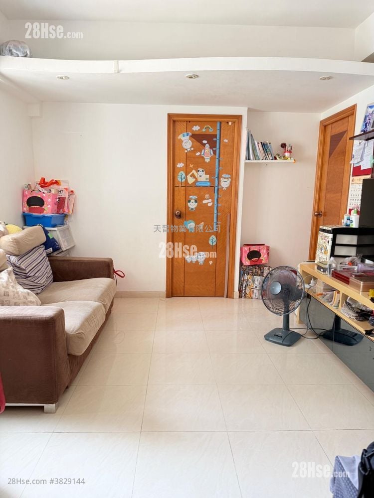 Wealthy Court Sell 2 Bedrooms , 1 Bathroom 344 ft²