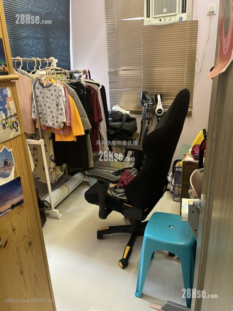 南華大廈 售盤 2 房 , 1 浴室 583 平方呎