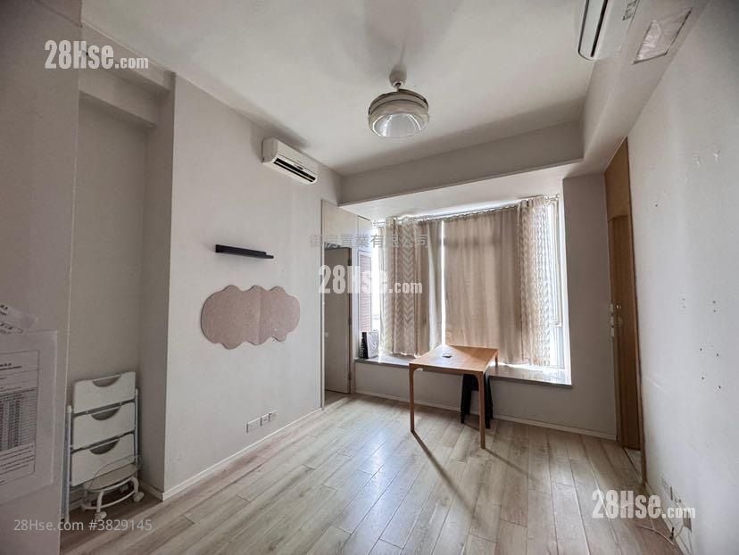 The Reach Sell 356 ft²