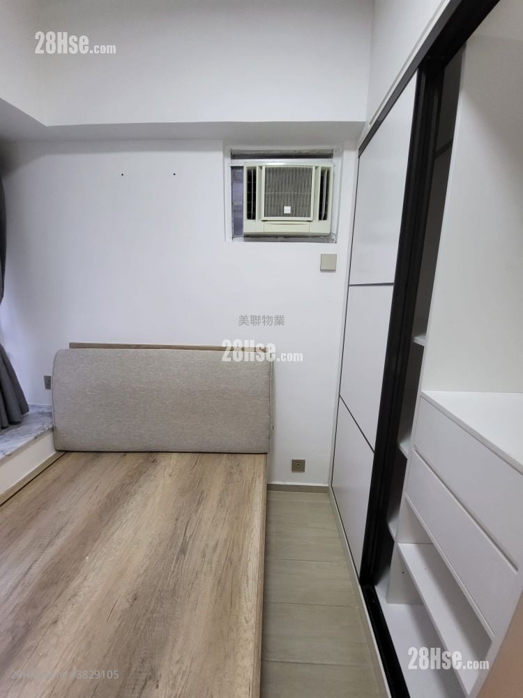 Tuen Mun Town Plaza Sell 2 Bedrooms 325 ft²