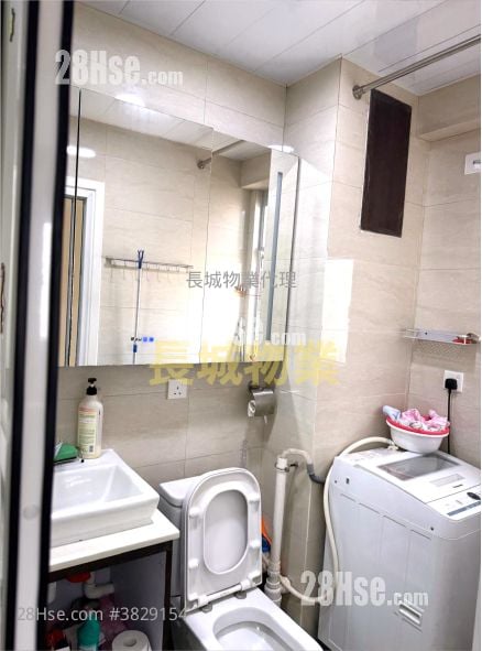 Eightland Gardens Sell 2 Bedrooms , 1 Bathroom 438 ft²