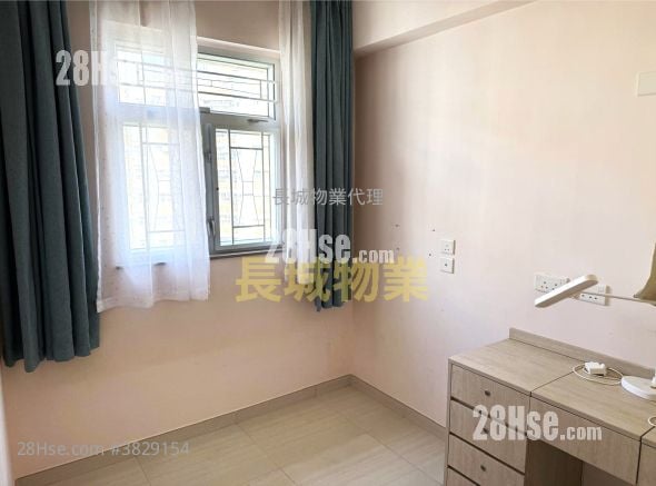 Eightland Gardens Sell 2 Bedrooms , 1 Bathroom 438 ft²
