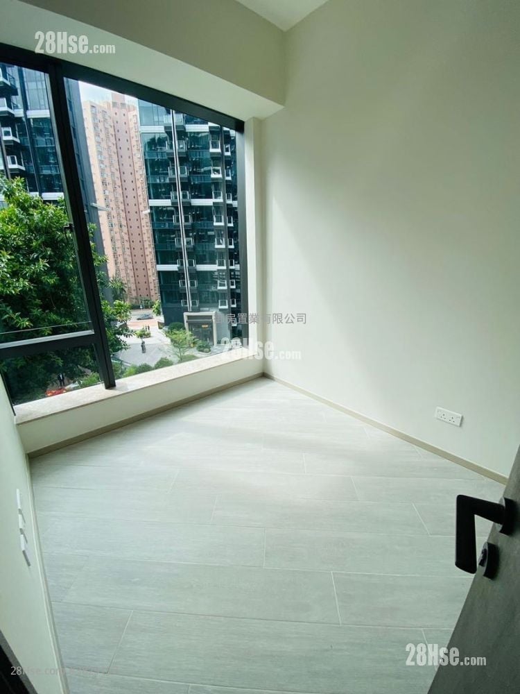 The Royale Rental 357 ft²