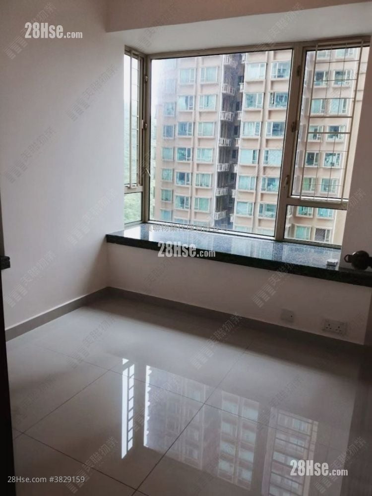 La Cite Noble Rental 377 ft²