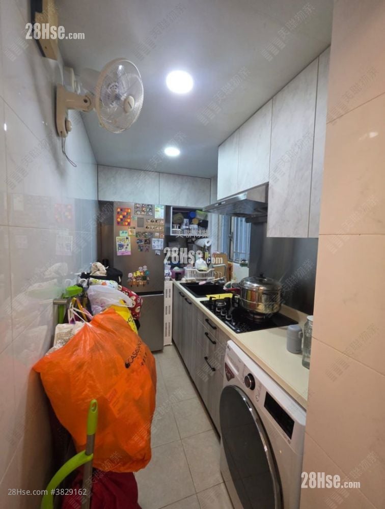 Indihome Sell 3 Bedrooms , 2 Bathrooms 538 ft²