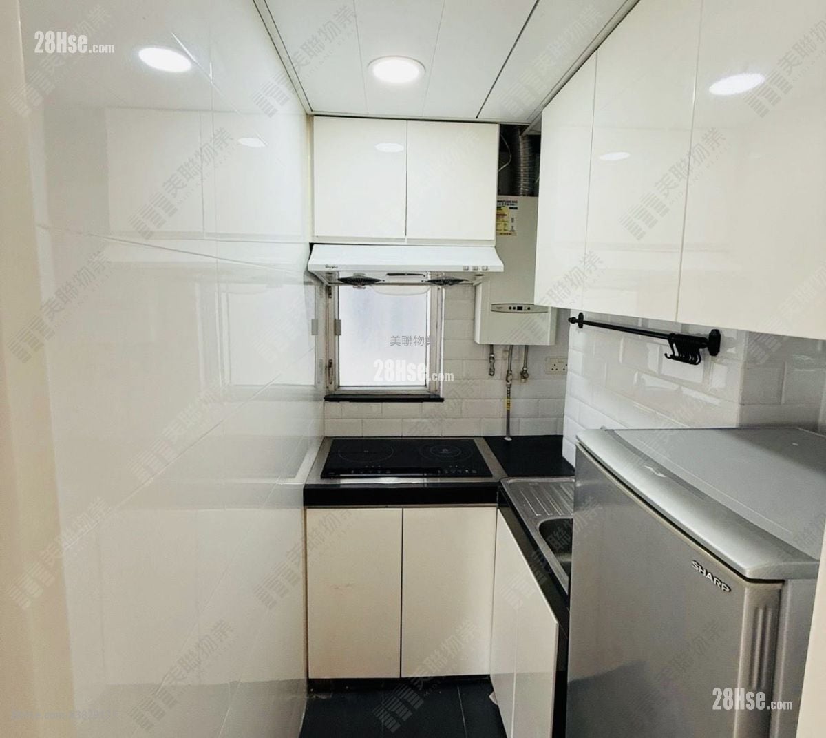 Lucky Plaza Sell 1 Bedroom 326 ft²