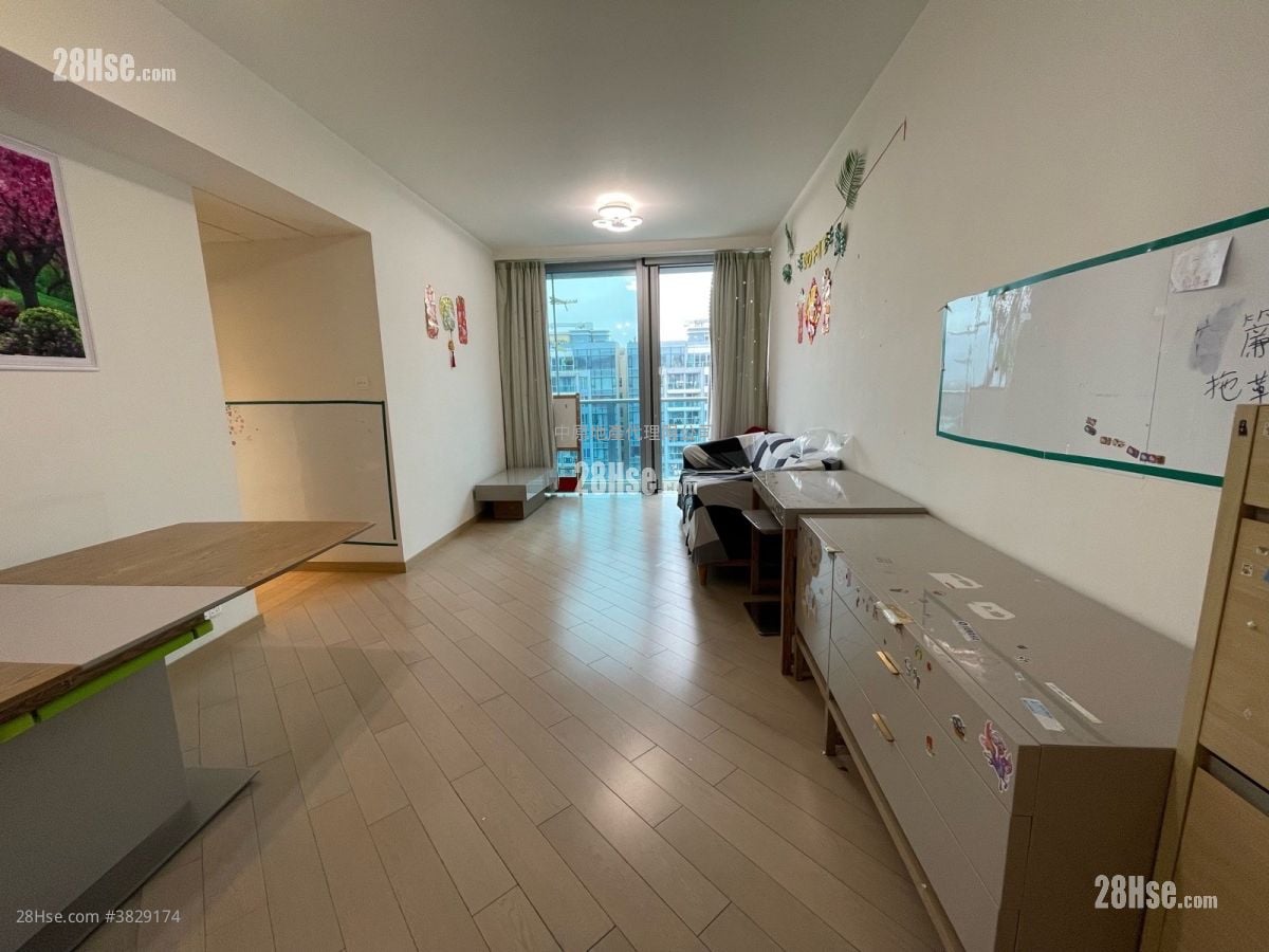 峻巒 售盤 3 房 , 2 浴室 827 平方呎