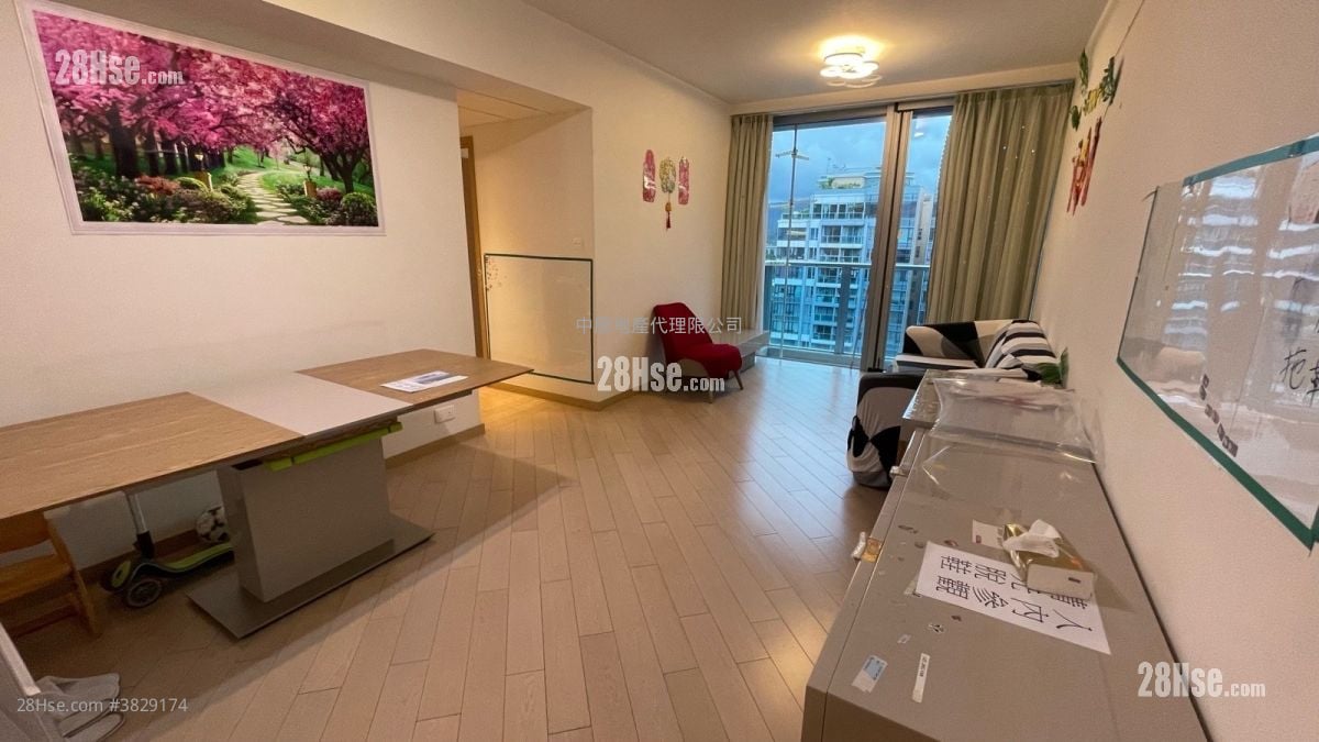 峻巒 售盤 3 房 , 2 浴室 827 平方呎