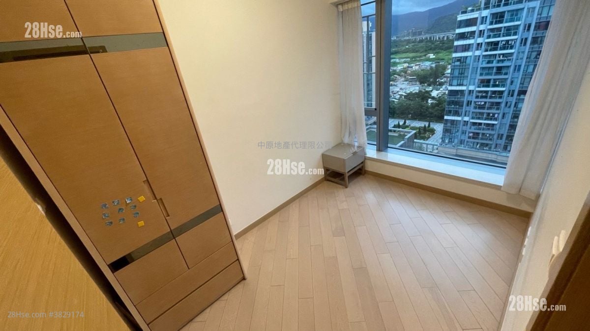 峻巒 售盤 3 房 , 2 浴室 827 平方呎