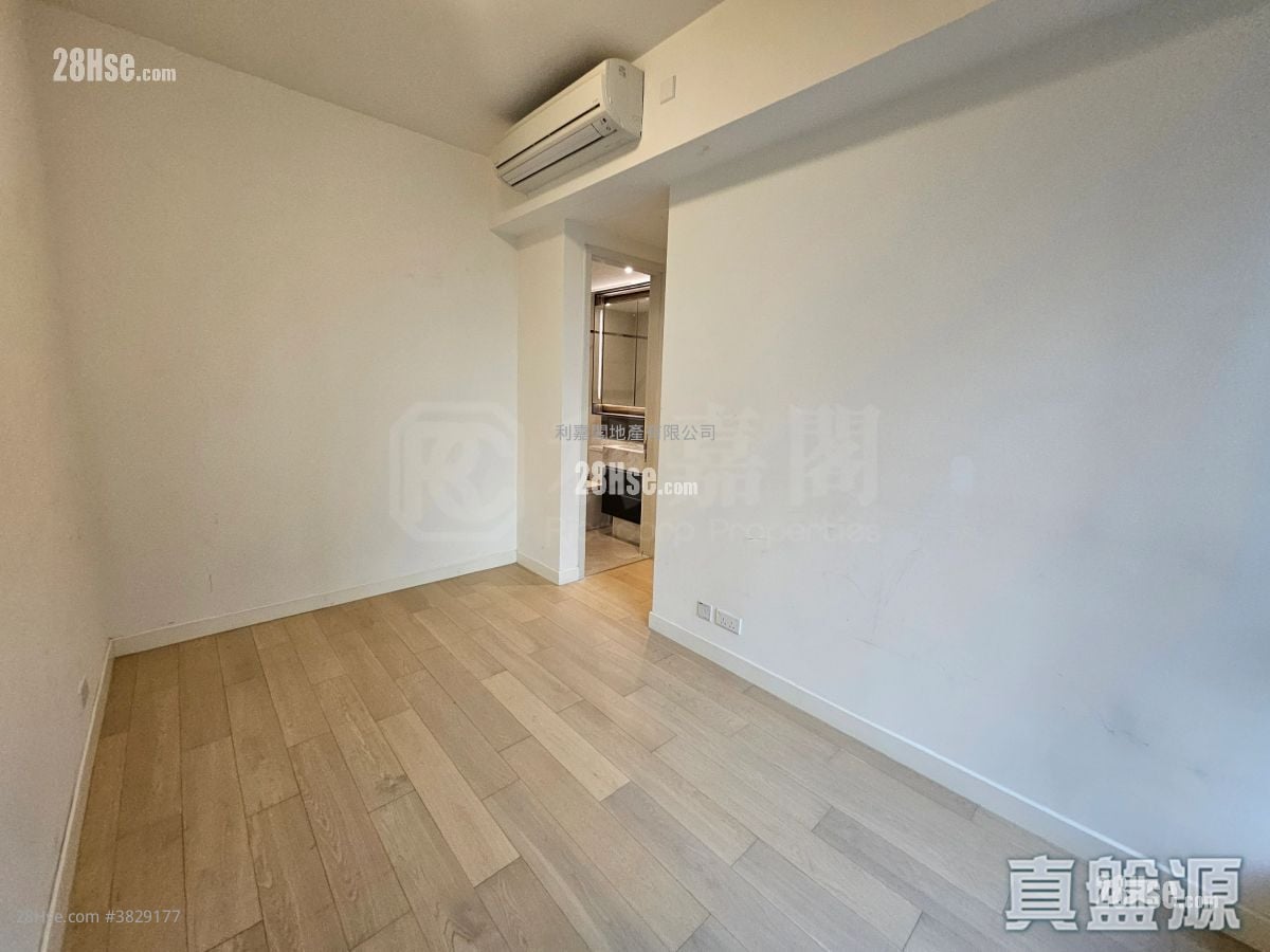 Oasis Kai Tak Rental 3 Bedrooms , 2 Bathrooms 752 ft²