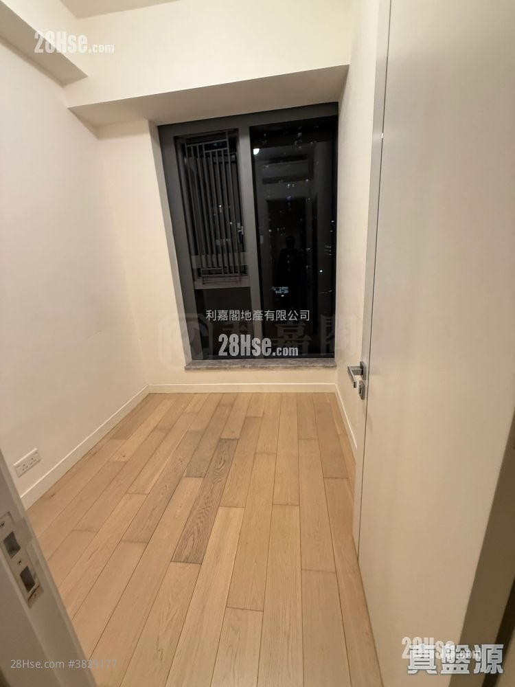 Oasis Kai Tak Rental 3 Bedrooms , 2 Bathrooms 752 ft²