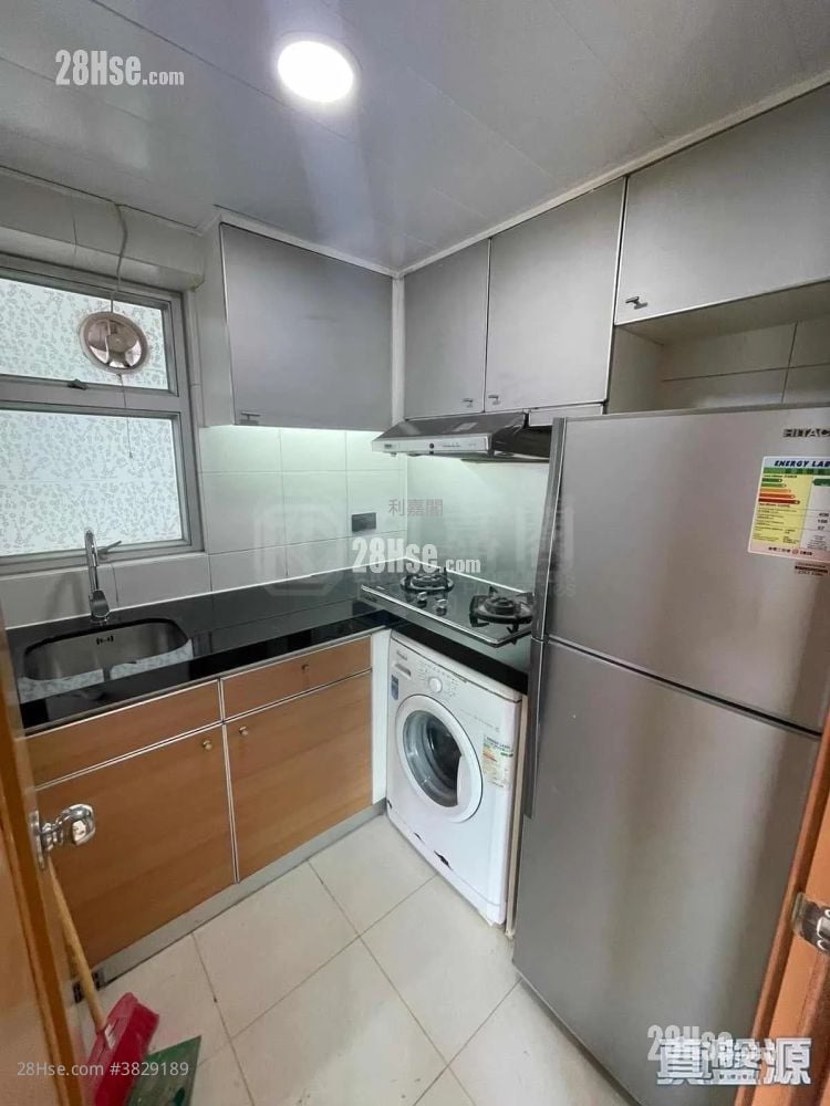 Metro Harbour View Rental 2 Bedrooms , 1 Bathroom 322 ft²