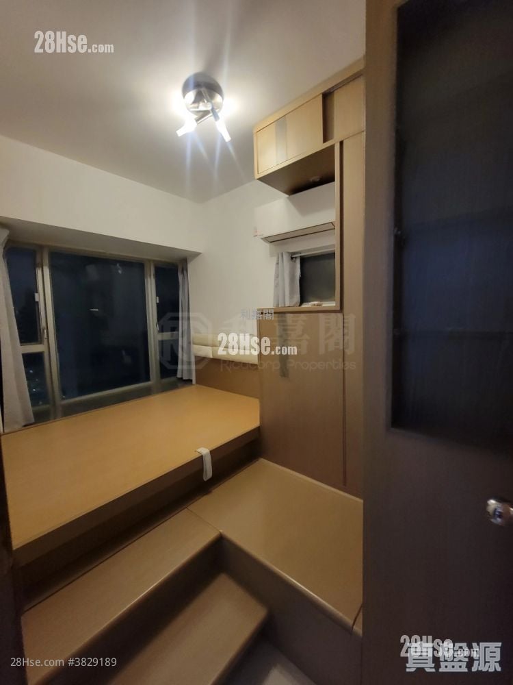 Metro Harbour View Rental 2 Bedrooms , 1 Bathroom 322 ft²